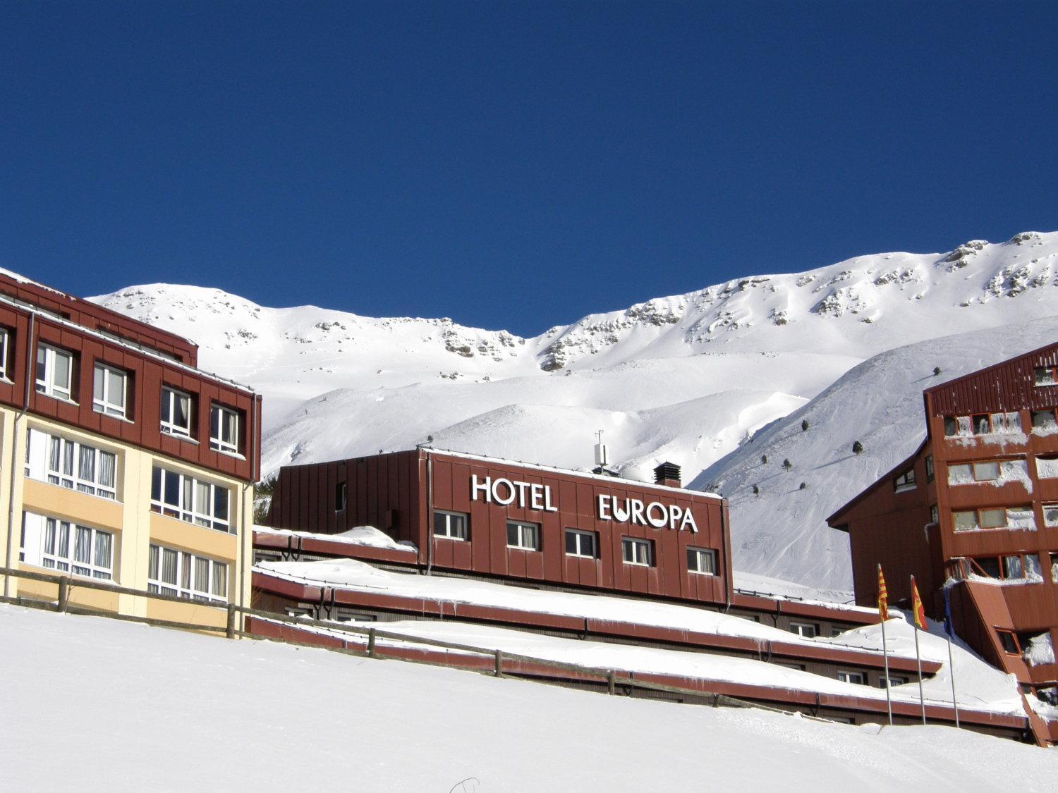 Hotel Europa Astun Exterior photo